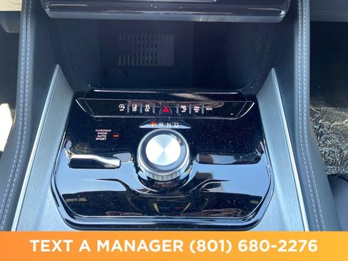 New 2026 Jeep Grand Wagoneer L Limited AWD/4WD image 25