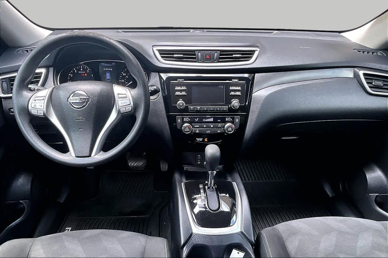 Used 2016 Nissan Rogue SV FWD image 15