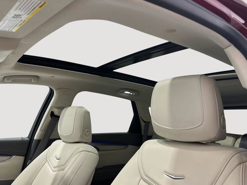 Used 2018 Cadillac XT5 Premium Luxury w/ Driver Assist Package image 21