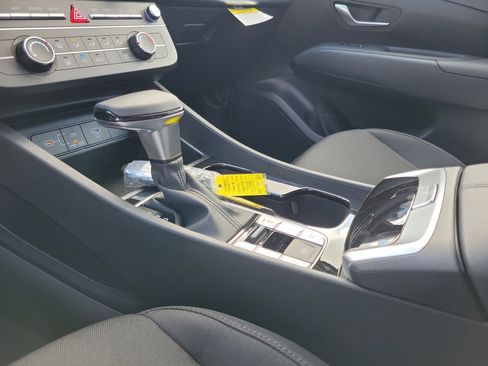 New 2026 Hyundai Tucson SE image 29