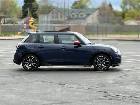 New 2026 MINI Cooper S image 4