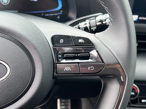 New 2025 Hyundai Elantra Sport image 17