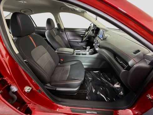 Used 2024 Nissan Sentra SR FWD image 29