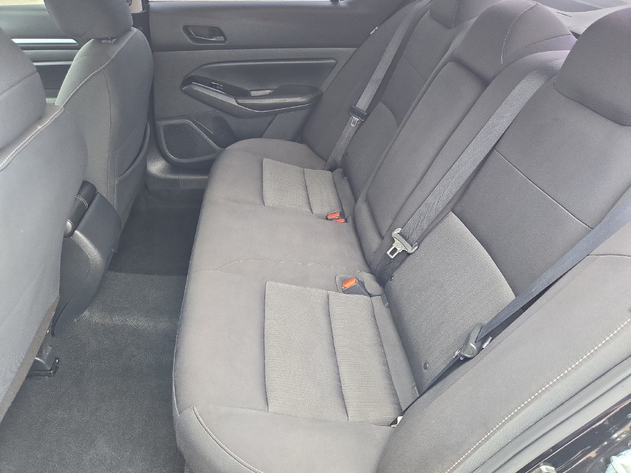 Used 2023 Nissan Altima 2.5 SV FWD image 13