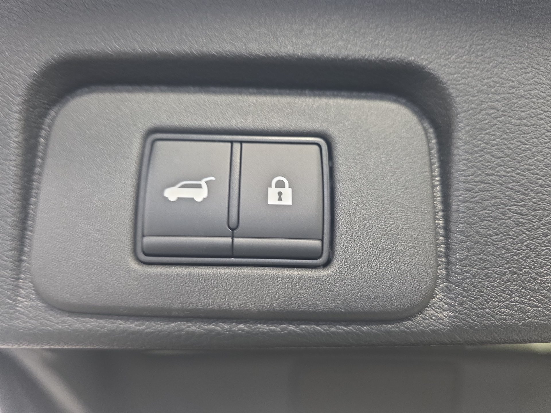 New 2026 Nissan Rogue Platinum AWD/4WD image 13