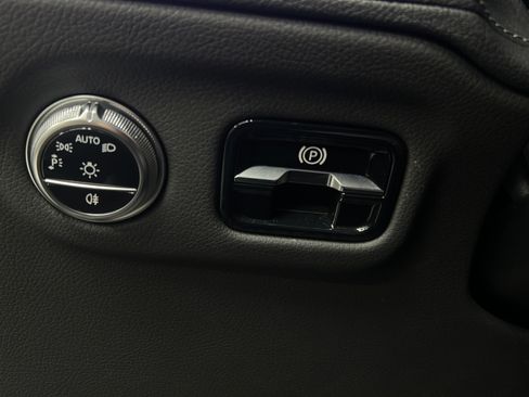 Certified 2023 Mercedes-Benz EQS 580 4MATIC SUV image 19