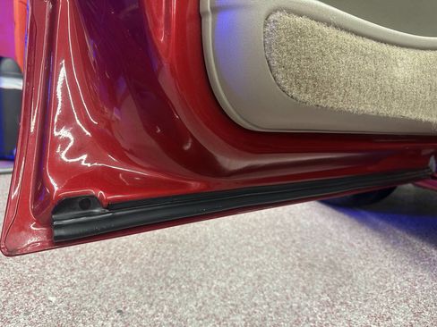 Used 2003 Buick Le Sabre Limited w/ Celebration Edition Package image 38