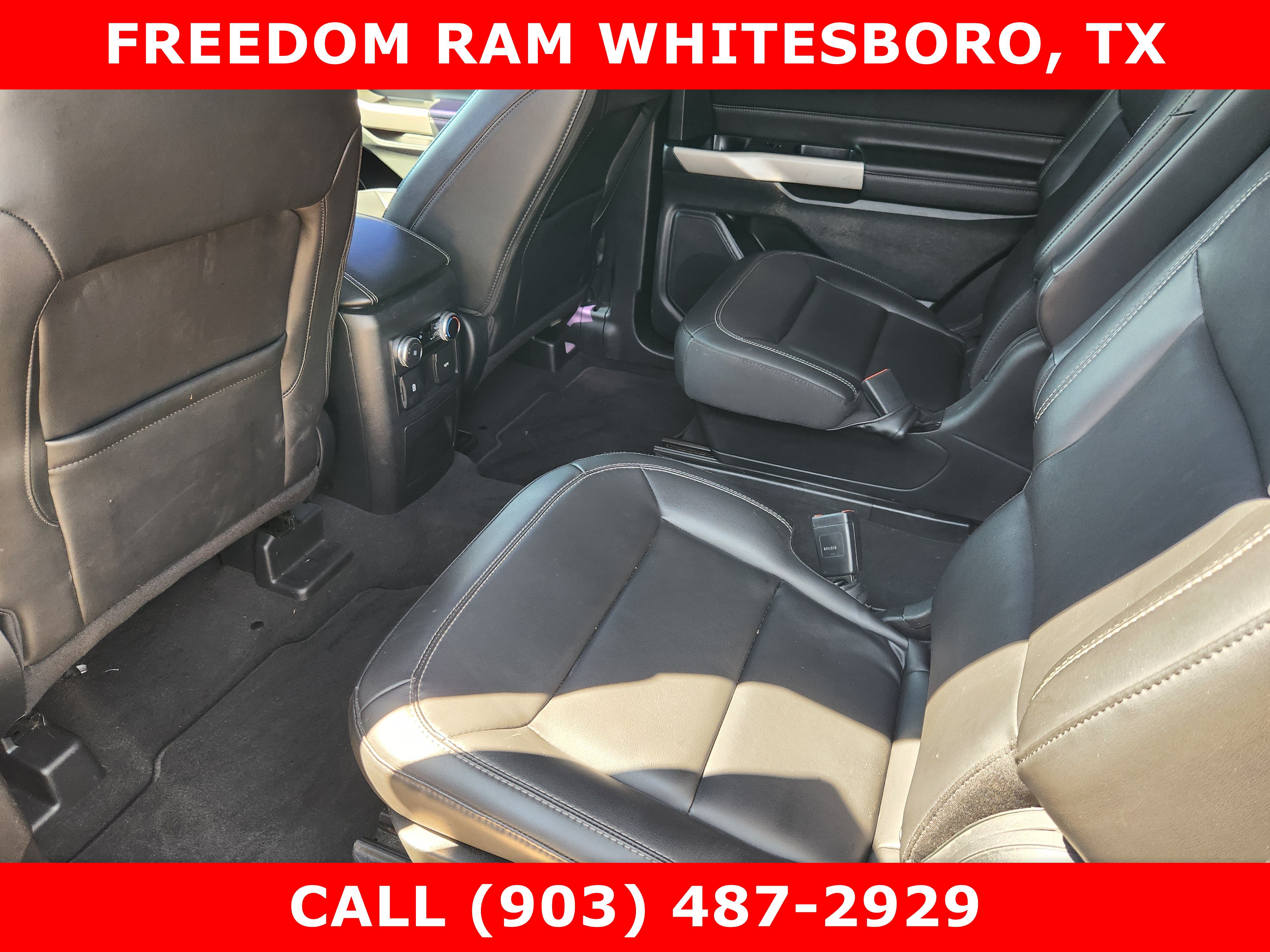 Used 2022 Ford Explorer XLT w/ Equipment Group 202A AWD/4WD image 20