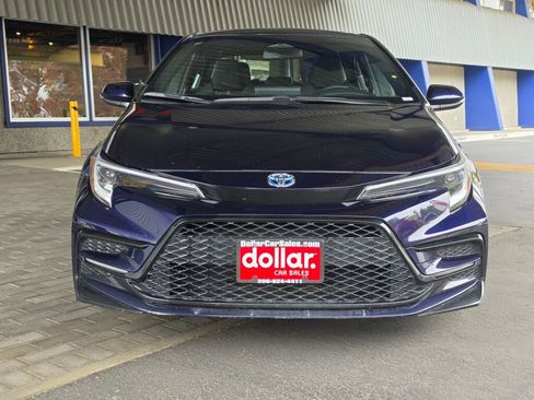 Used 2024 Toyota Corolla SE w/ SE Package FWD image 2