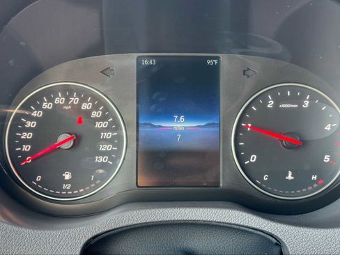 Used 2025 Mercedes-Benz Sprinter 2500 image 20