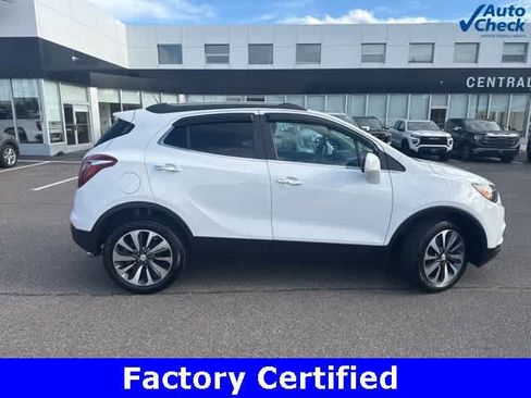 Certified 2022 Buick Encore Preferred w/ Safety Package image 8