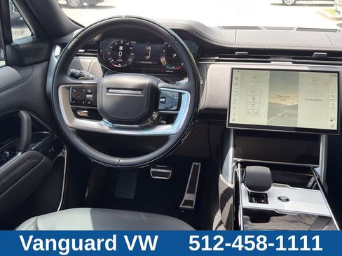 Used 2025 Land Rover Range Rover SE AWD/4WD image 33