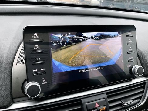 Used 2022 Honda Accord Touring image 23