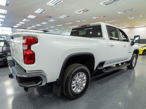 Used 2024 Chevrolet Silverado 3500 LT w/ All Star Edition AWD/4WD image 5