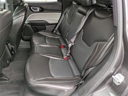 Certified 2023 Jeep Compass Limited image 22