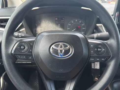 Used 2024 Toyota Corolla LE FWD image 22