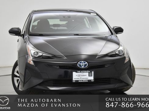 Used 2017 Toyota Prius Three image 4