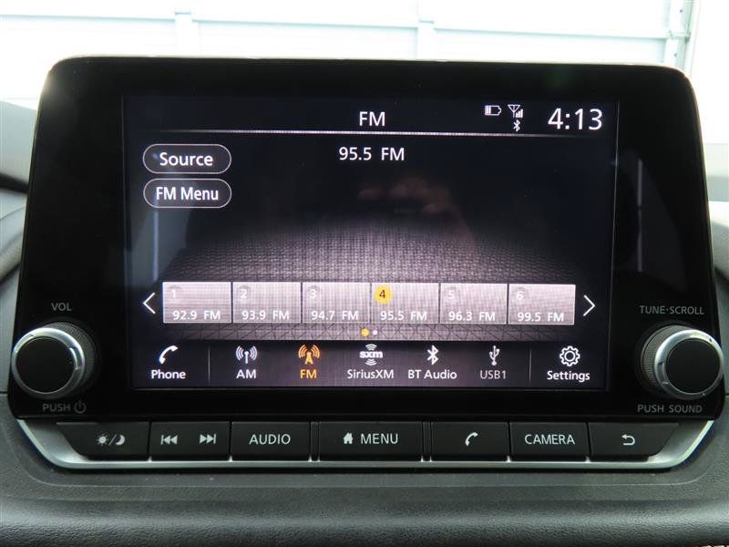 Used 2024 Nissan Rogue SV FWD image 23