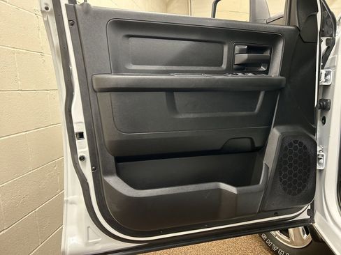 Used 2023 RAM 2500 Tradesman w/ Chrome Appearance Group image 11