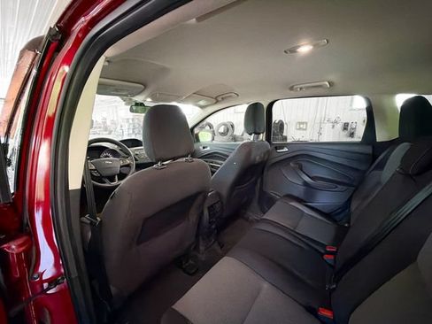 Used 2018 Ford Escape SE AWD/4WD image 9