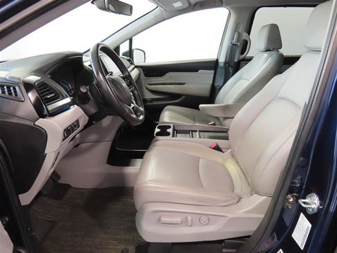 Used 2023 Honda Odyssey Touring image 17