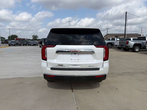 Used 2023 GMC Yukon SLT RWD image 6