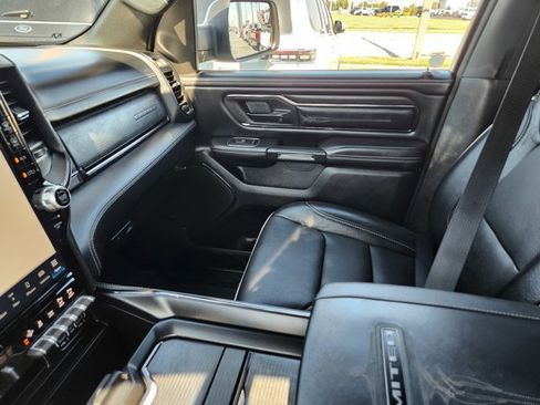 Used 2022 RAM 1500 Limited image 18