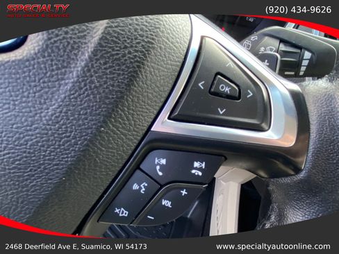 Used 2018 Ford Edge Titanium w/ Technology Package AWD/4WD image 19