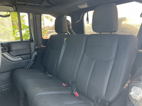 Used 2016 Jeep Wrangler Unlimited Sport w/ Quick Order Package 24S AWD/4WD image 12