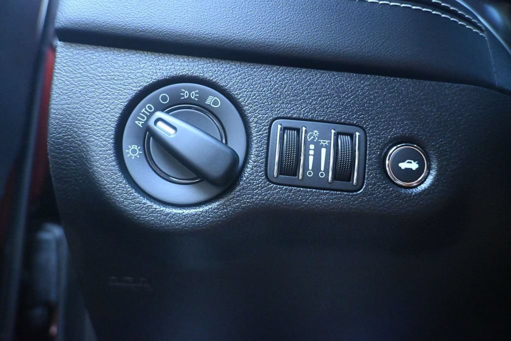 Used 2022 Dodge Charger SRT Hellcat w/ Navigation & Travel Group RWD image 17