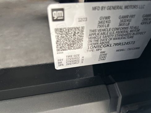 Used 2024 Chevrolet Suburban High Country w/ Advanced Technology Package image 53