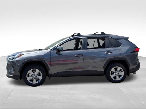 Used 2025 Toyota RAV4 XLE w/ Convenience Package AWD/4WD image 5