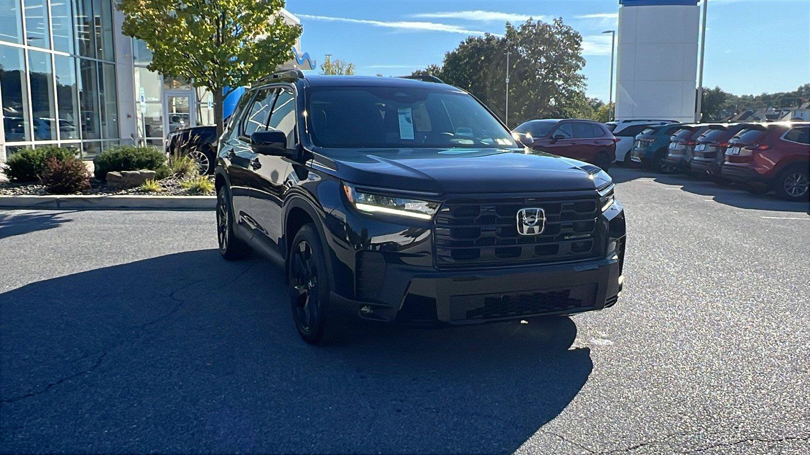 New 2026 Honda Pilot Black Edition image 1
