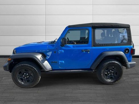 Used 2024 Jeep Wrangler Sport AWD/4WD image 4