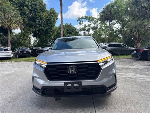 Used 2023 Honda CR-V LX image 3