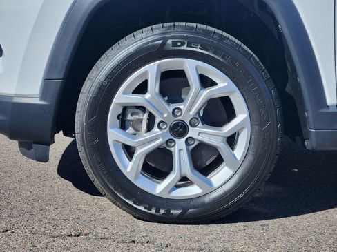 New 2026 Jeep Compass Latitude AWD/4WD image 33