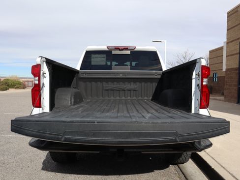 Used 2023 Chevrolet Silverado 1500 ZR2 w/ Technology Package image 20