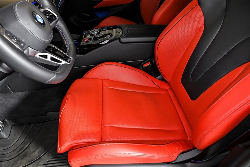 Used 2025 BMW M5 w/ Carbon Package AWD/4WD image 20