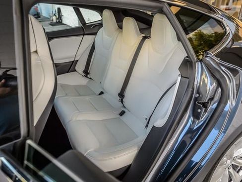 Used 2018 Tesla Model S 75D AWD/4WD image 36
