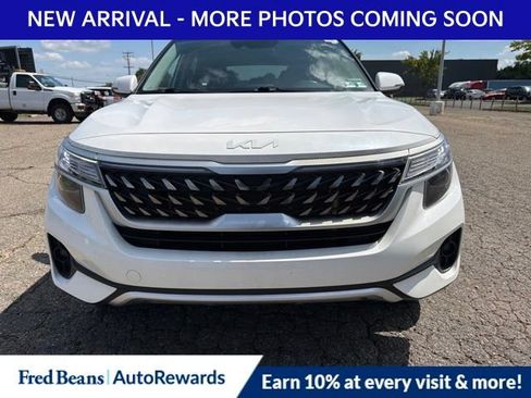 Used 2022 Kia Seltos Nightfall Edition AWD/4WD image 2