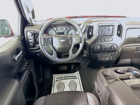 Used 2023 Chevrolet Silverado 1500 Custom image 17