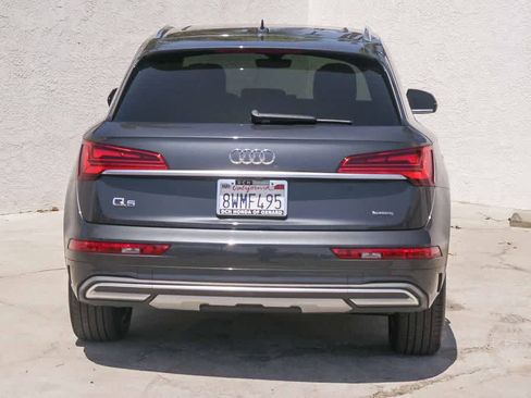 Used 2021 Audi Q5 2.0T Premium w/ Convenience Package AWD/4WD image 8