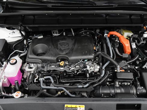 Certified 2026 Toyota Highlander XLE AWD/4WD image 33