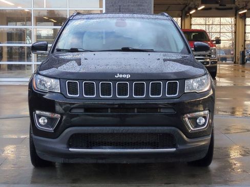 Used 2019 Jeep Compass Limited w/ Mopar Graphics Package image 10