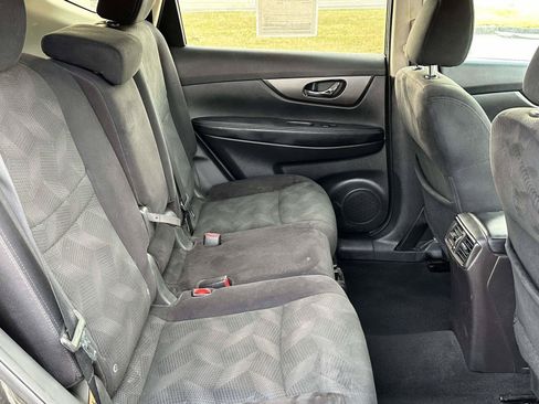 Used 2015 Nissan Rogue SV w/ SV Premium Package AWD/4WD image 10