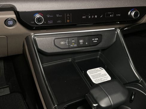 New 2026 Kia Carnival EX FWD image 26
