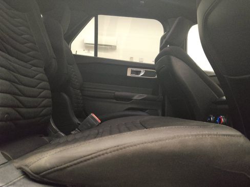 Used 2020 Ford Explorer XLT RWD image 19