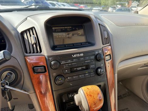 Used 2003 Lexus RX 300 2WD w/ Premium Plus Value Pkg image 14