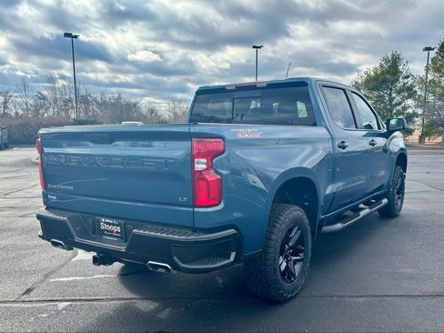 Used 2024 Chevrolet Silverado 1500 LT Trail Boss w/ Convenience Package II image 8