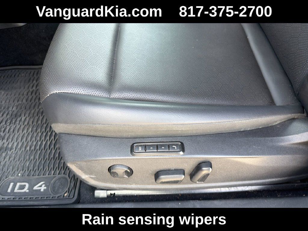 Used 2021 Volkswagen ID.4 Pro S w/ ID.4 Protection Package RWD image 16